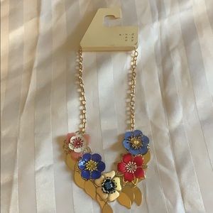Multi color necklace